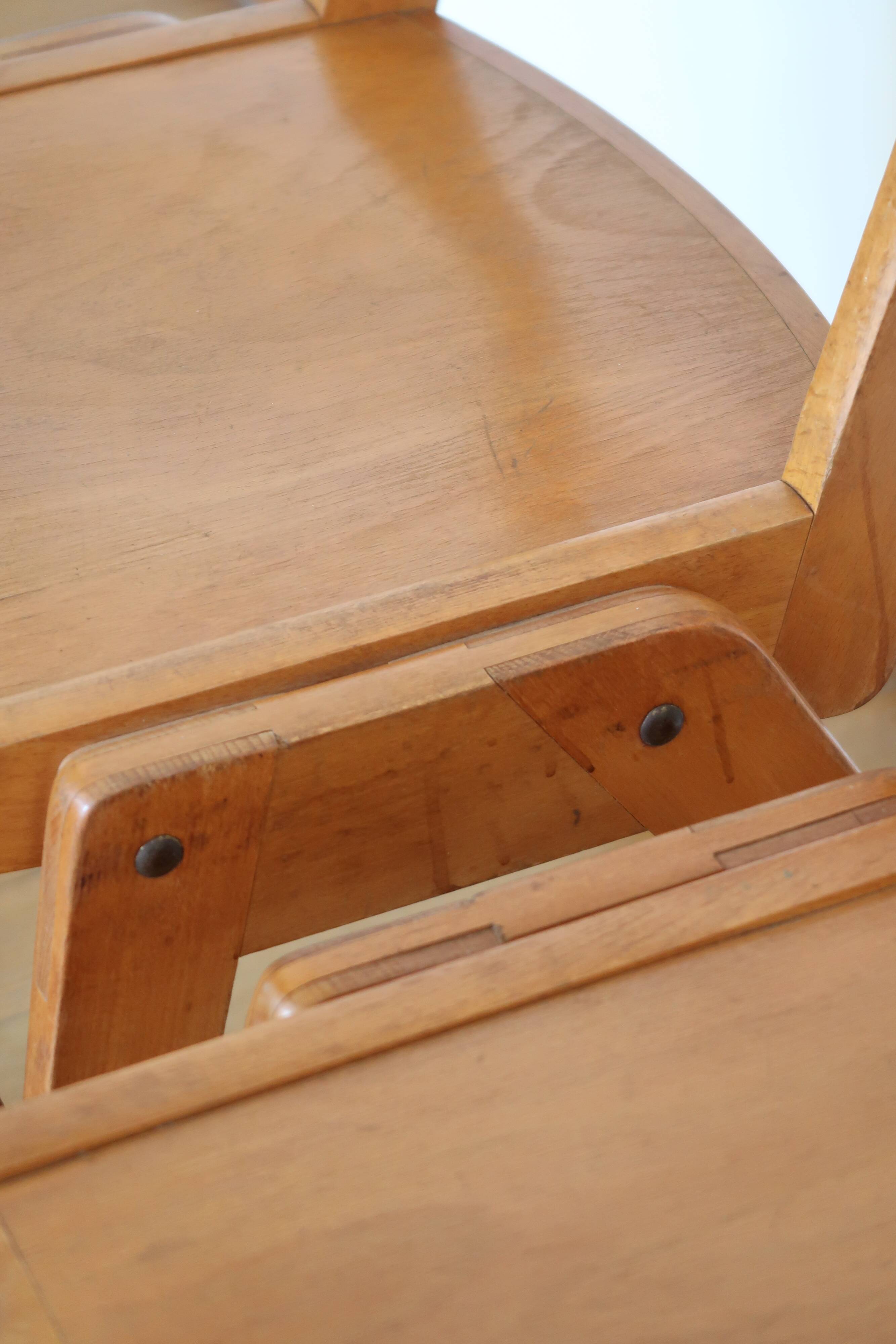 Set of 12 Scandinavian chairs compass feet