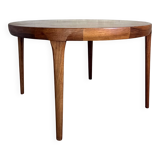 Scandinavian round table in rosewood by Ib Kofod Larsen