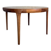 Scandinavian round table in rosewood by Ib Kofod Larsen