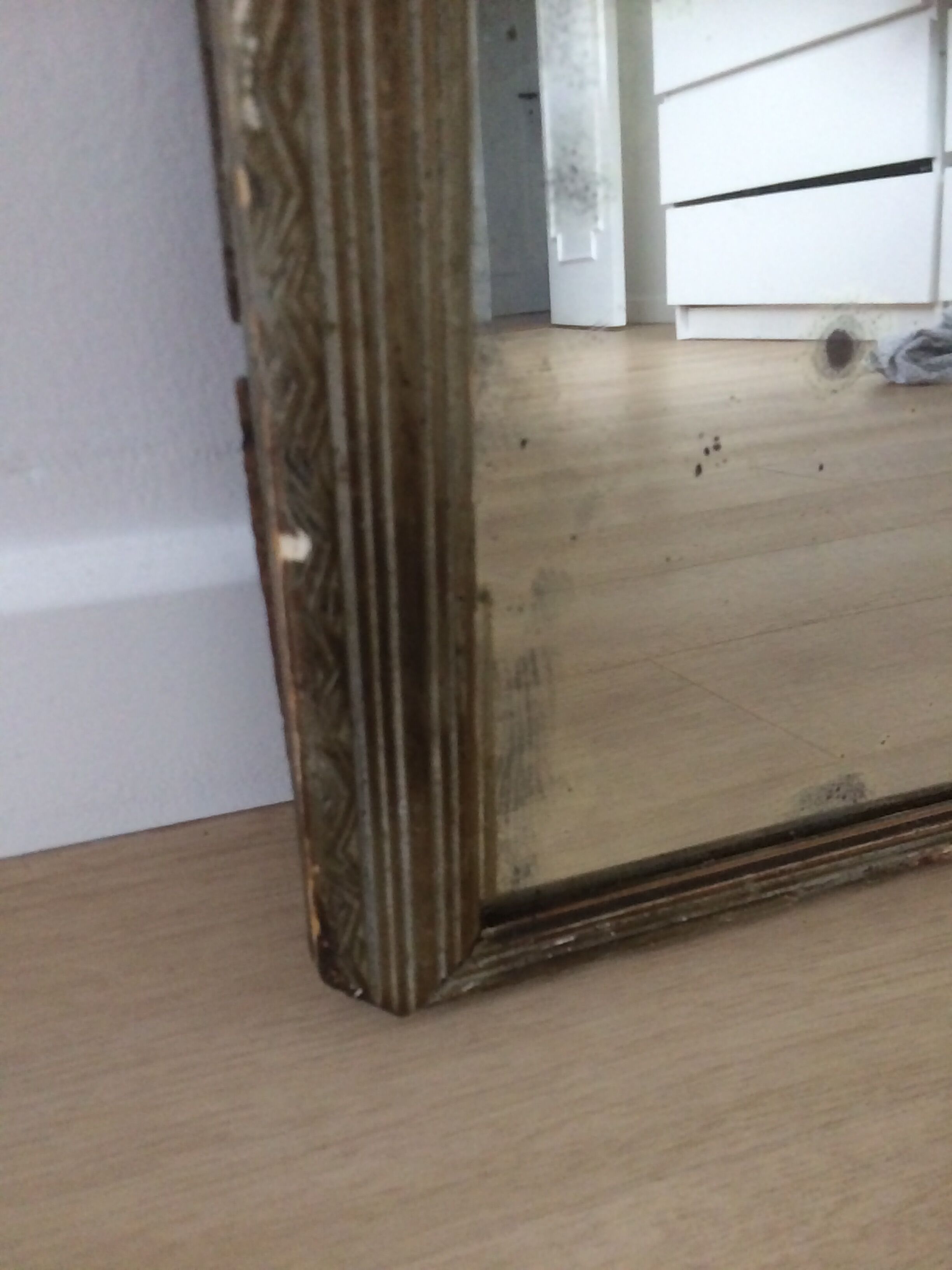 Former mirror in plaster and wood 39x26cm