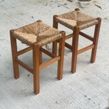 2 square stools in solid wood and straw