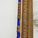 Miroir ancien doré à la feuille et bleu roi vif