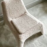 Heated chair in moumoute, sheepskin