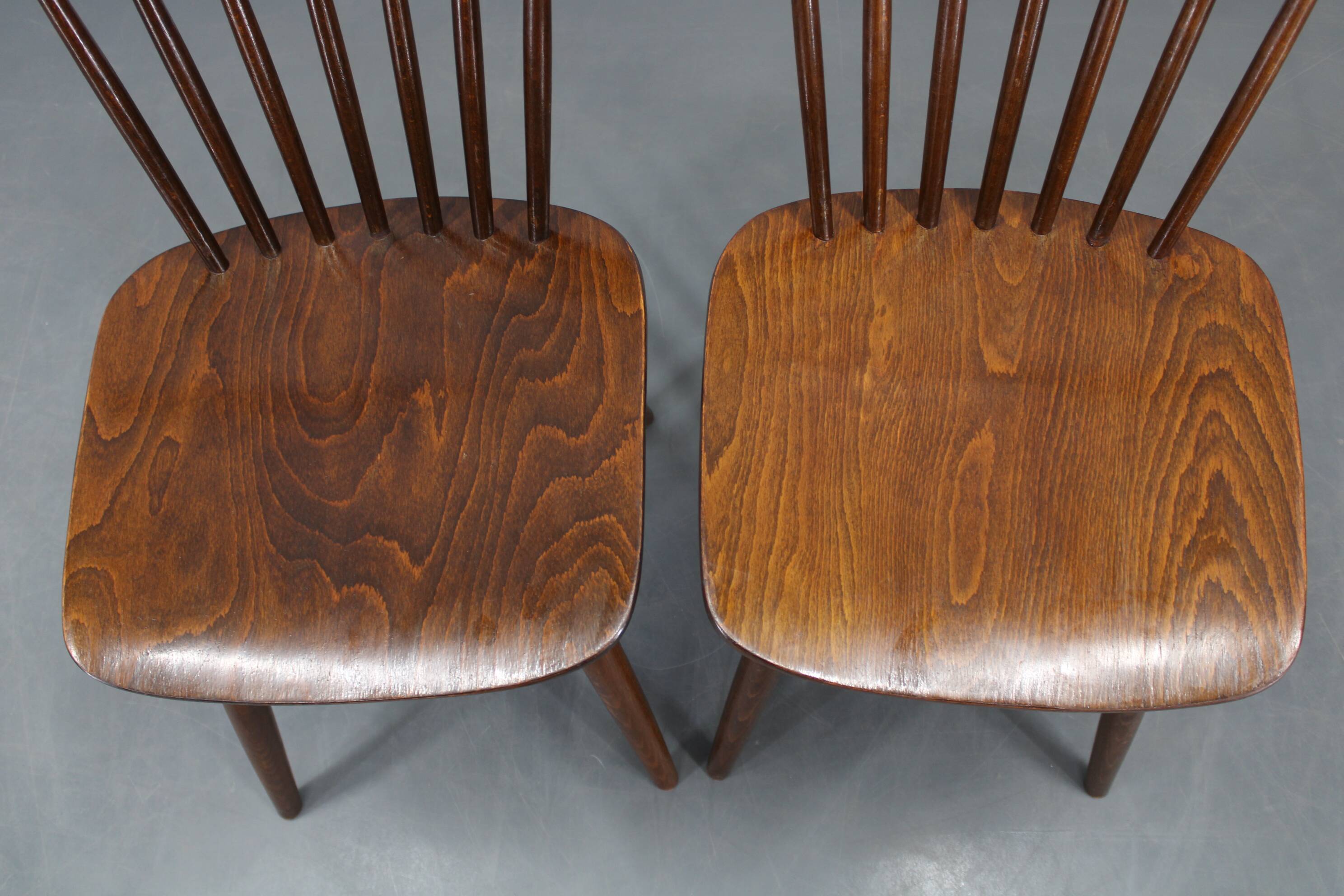 Pair of Drevounia solid beech and plywood veneer chairs, Czechoslovakia, 1970s