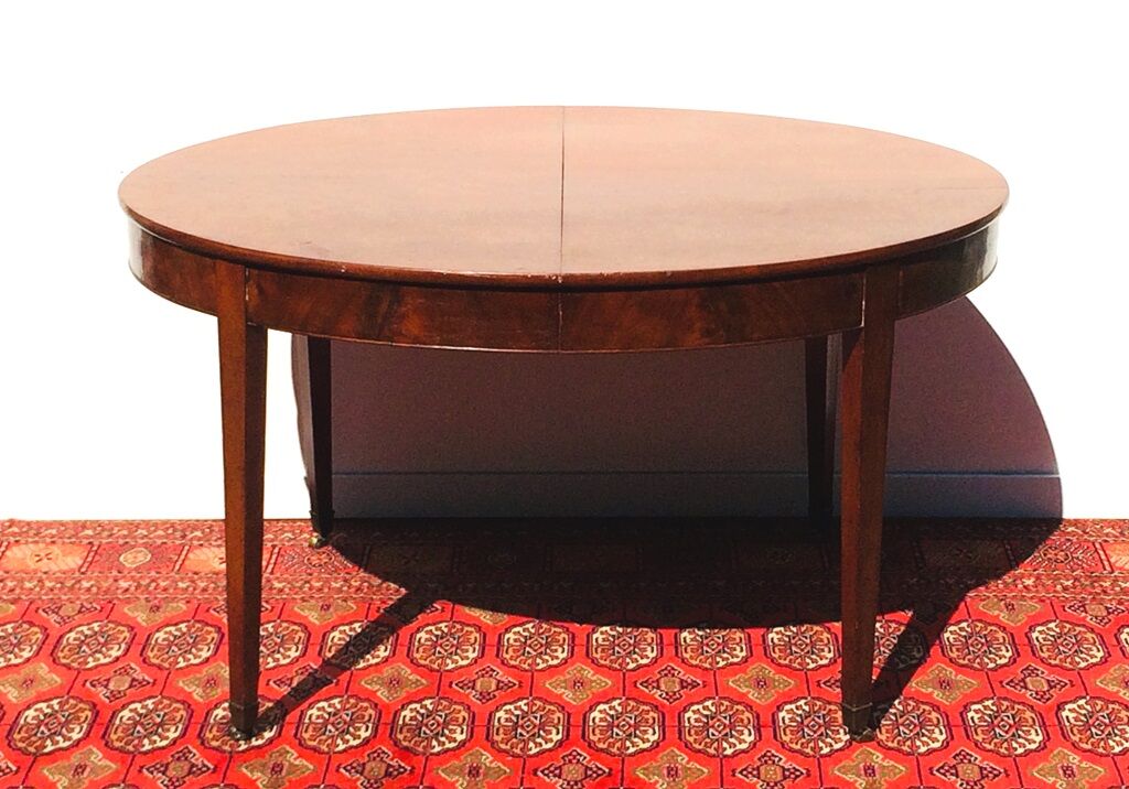 19th expandable empire table 4/6 p