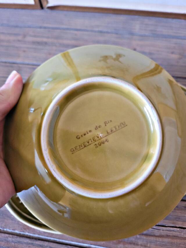 Pour des repas hauts en couleurs avec la Collection « Grain de riz » de Geneviève Lethu