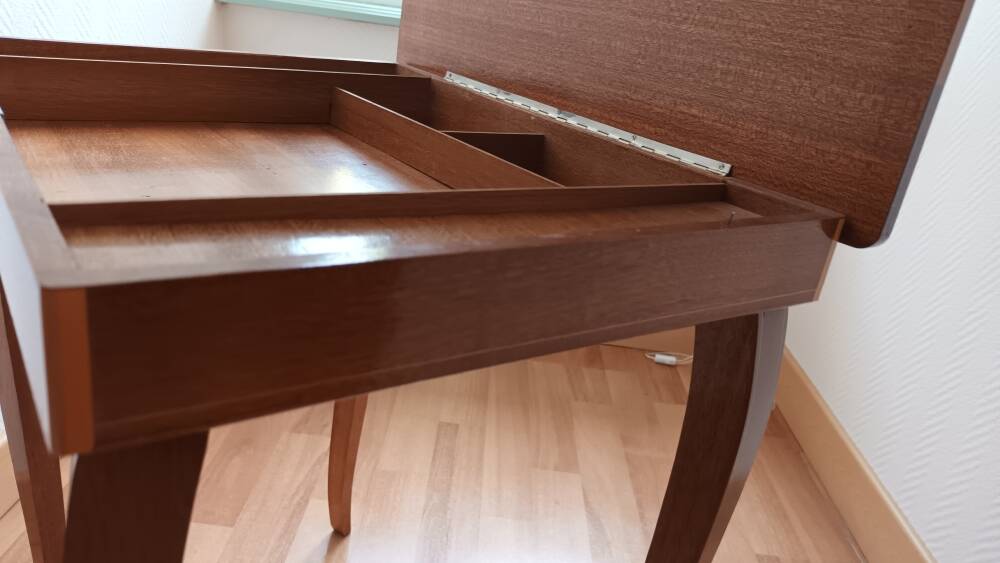 Small jewellery table in Sorrento marquetry - Italy, circa 1970.