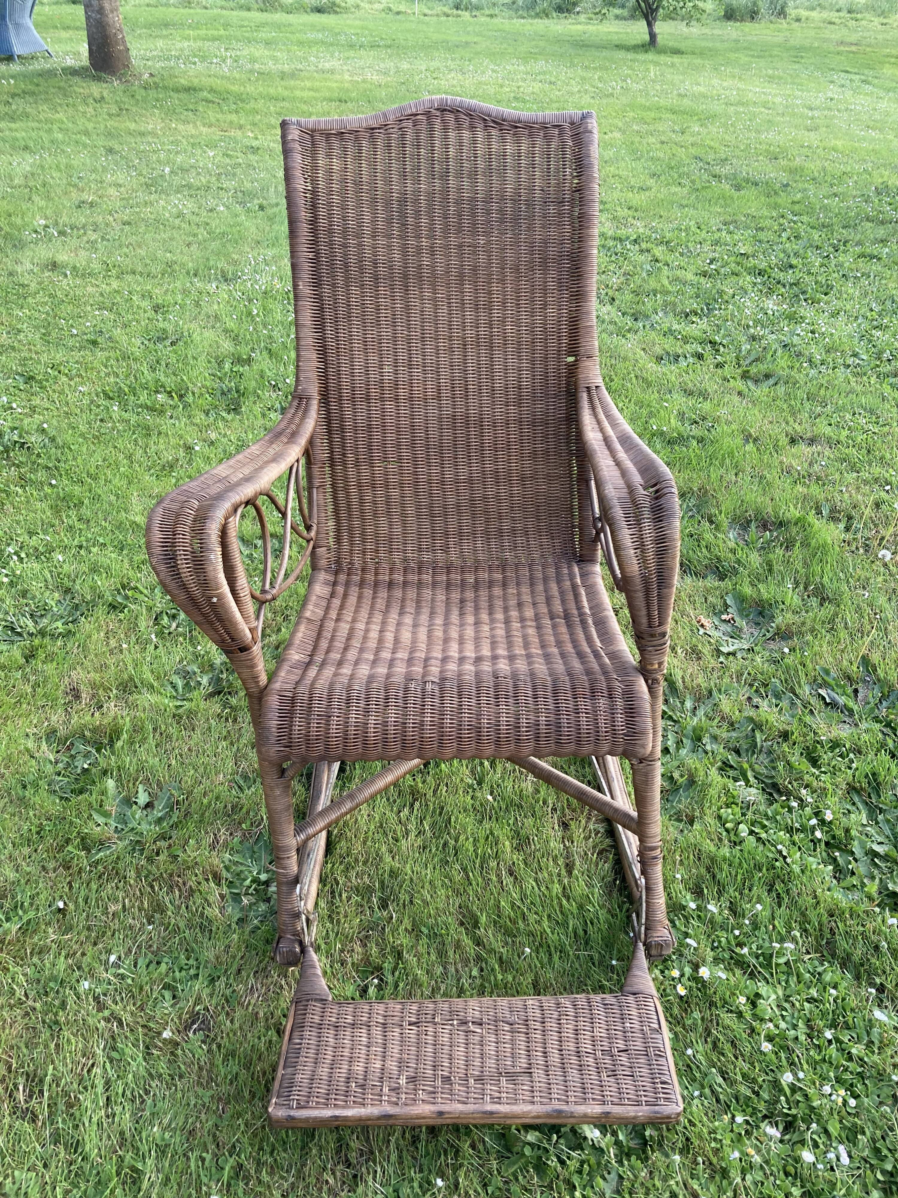 Former rattan rocking-chair chair