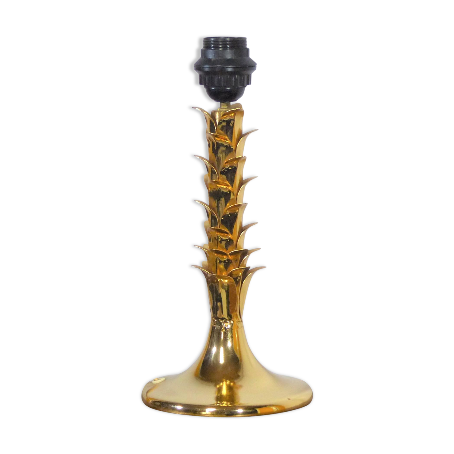 Brass table lamp stand with palmettes