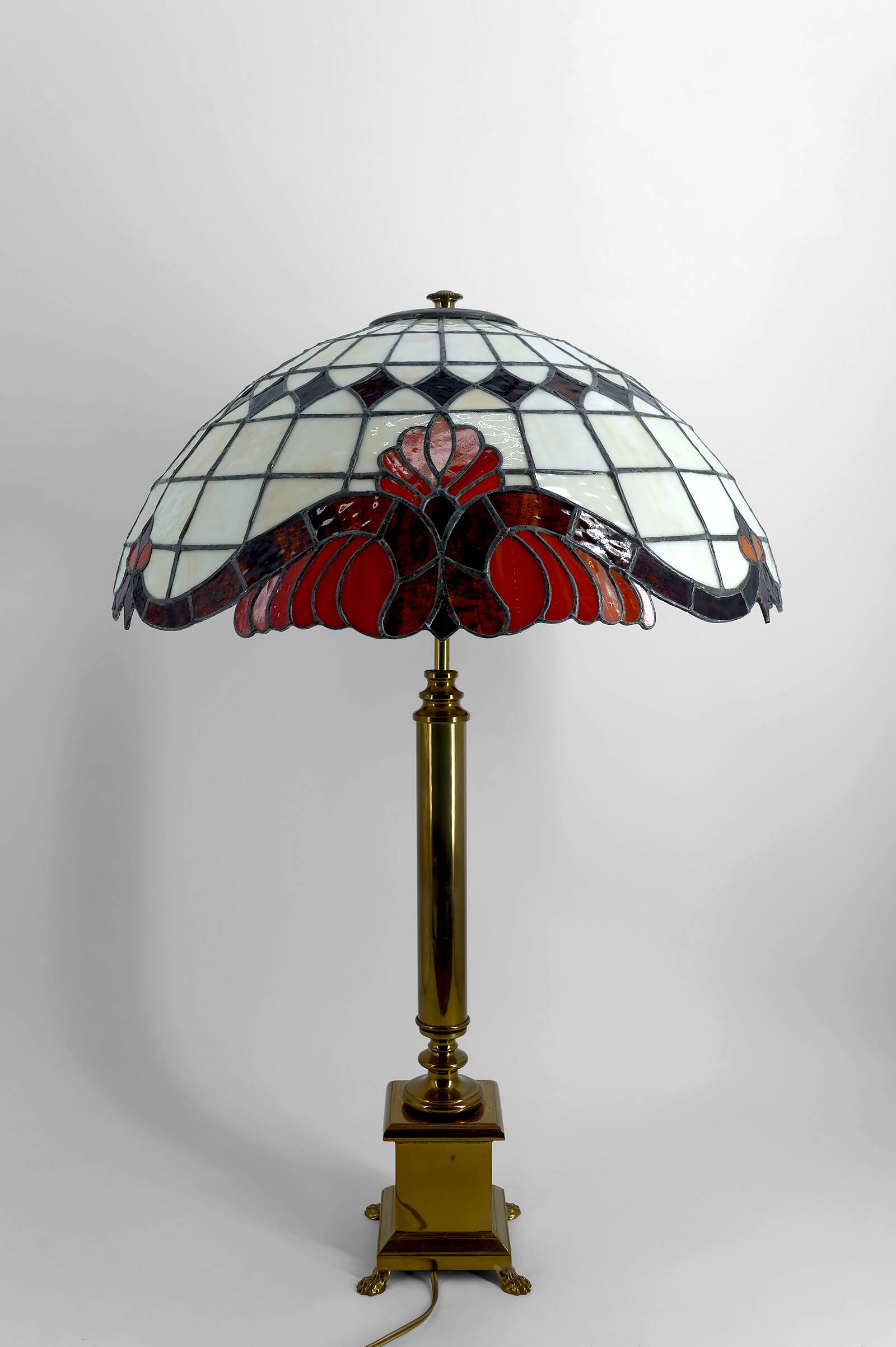 Important Tiffany-style lamp, bronze and stained glass – 20th century