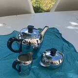 Coffee service consisting of three pieces in chrome and bakelite vintage