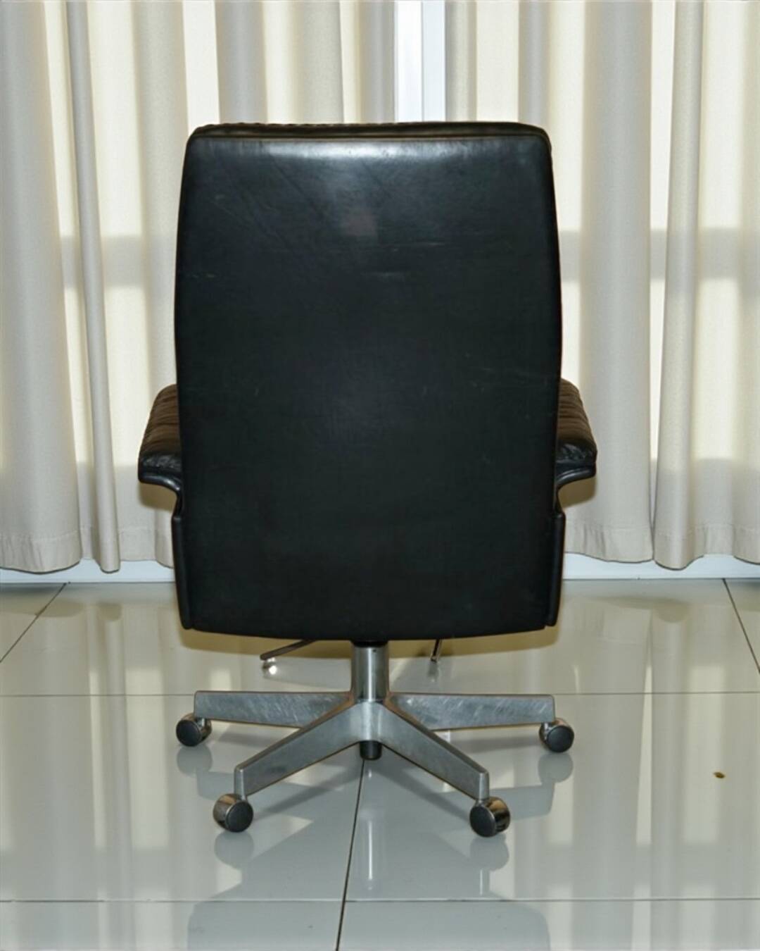 Executive armchair De Sede
