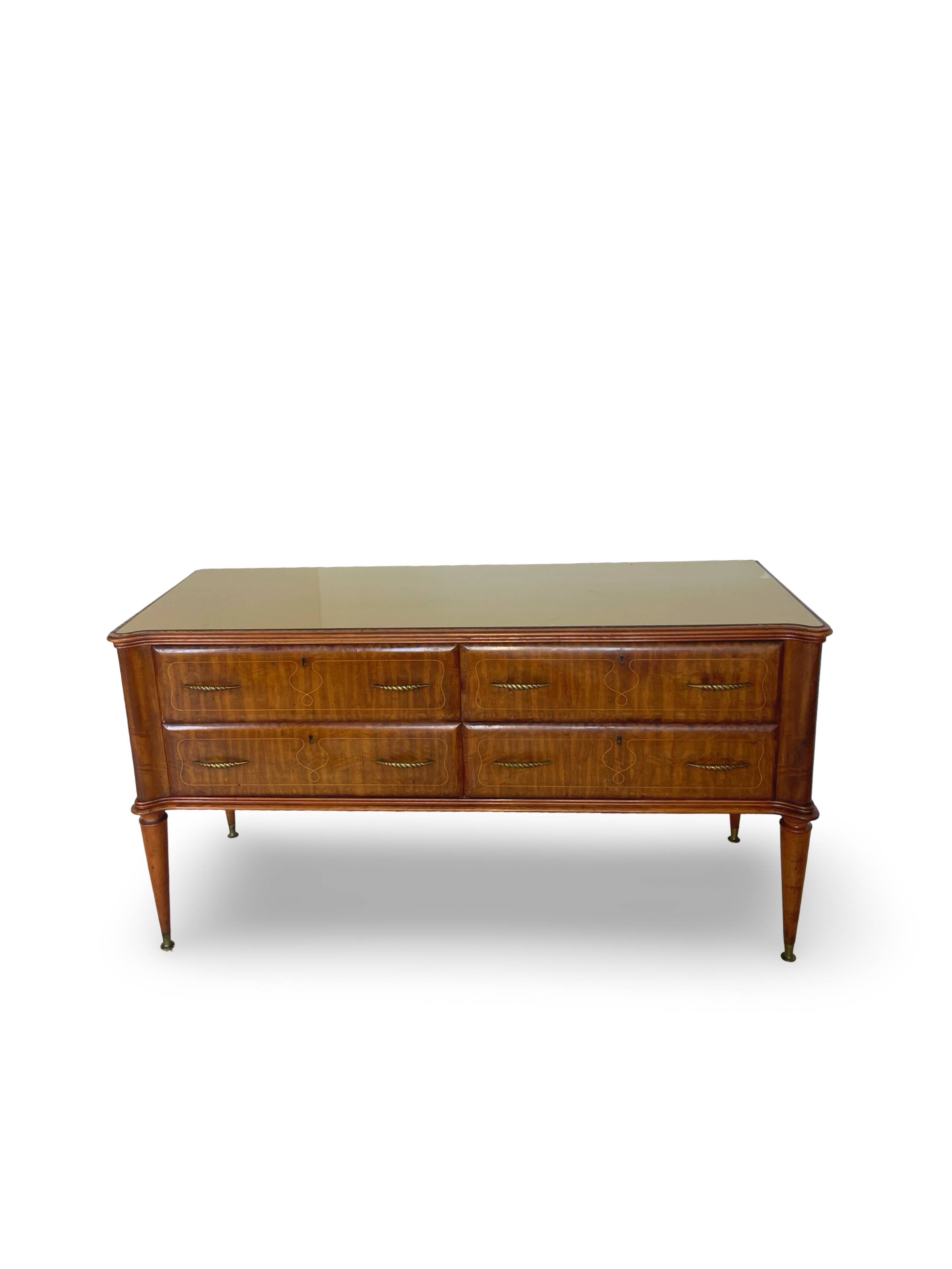 Une commode italienne vintage de style moderne du milieu du siècle