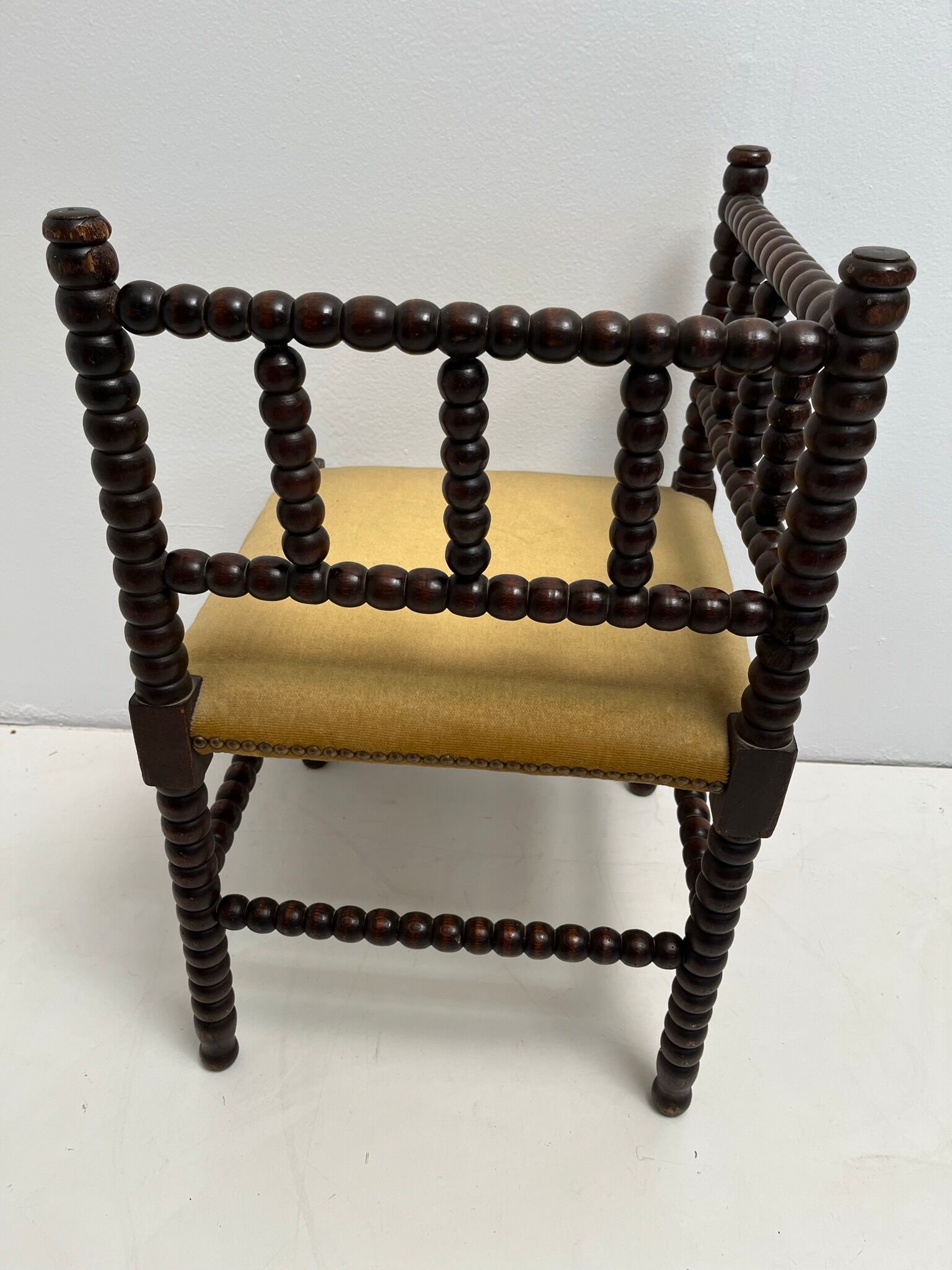 Corner chair wood turned 50s-60s