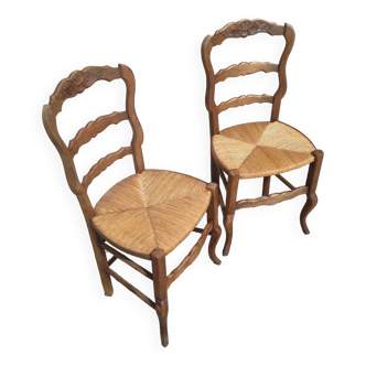 1 set of 2 rustic chairs