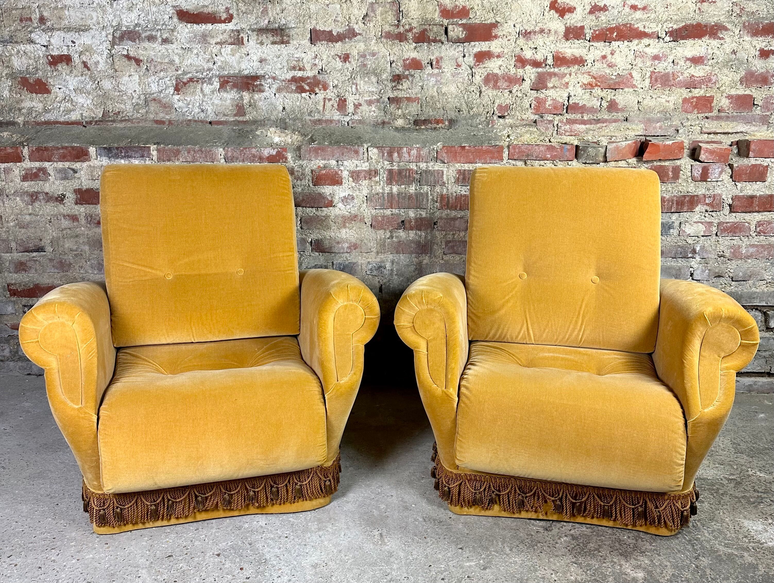 Fauteuils vintage 1950 en velours jaune