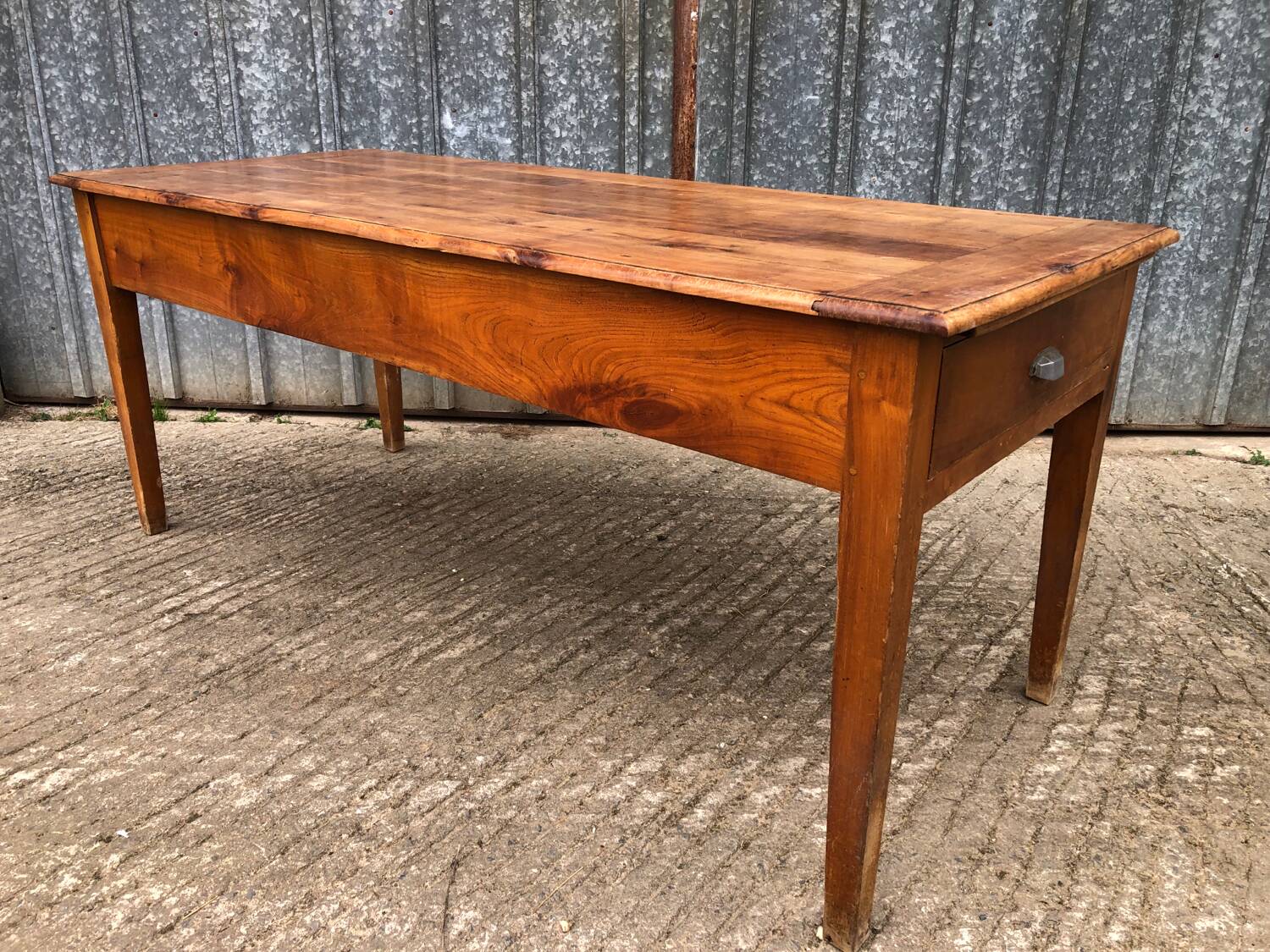 Antique cherry farmhouse table with 2 drawers and 1 pull-out