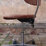 Rolling and adjustable office chair from the 70s