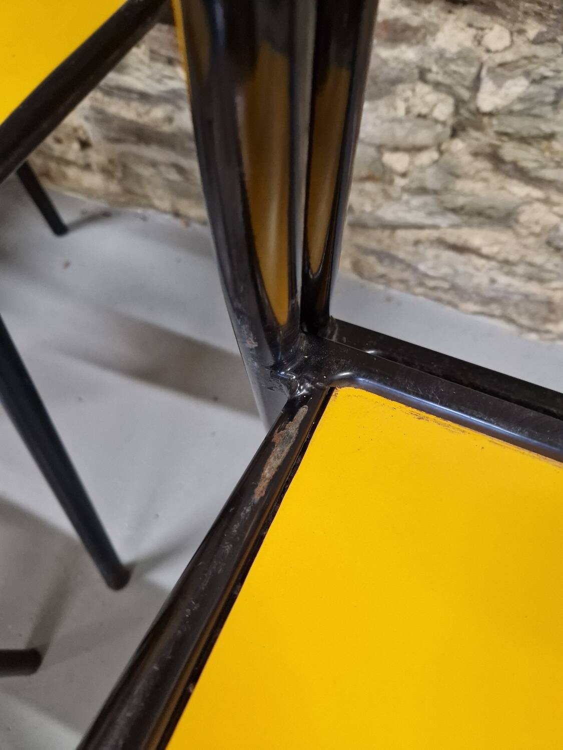 Set of 8 yellow mullca 510 chairs