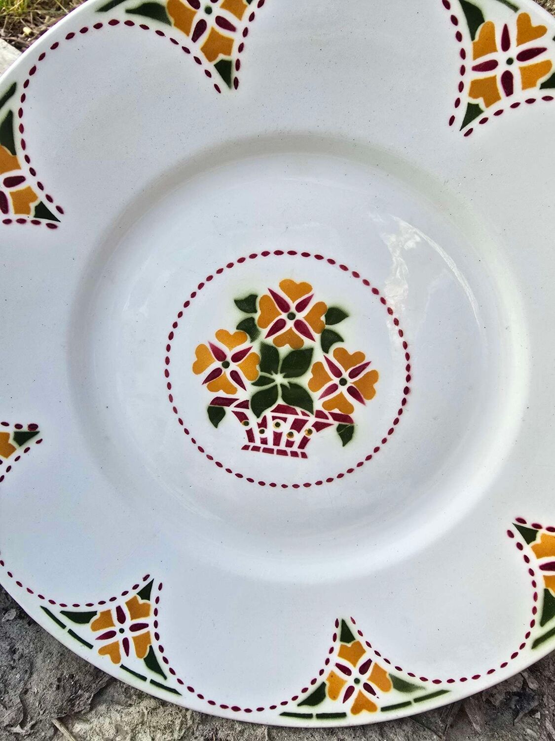 Plat à gâteaux art déco en faience (objet publicitaire années 30 à 50)