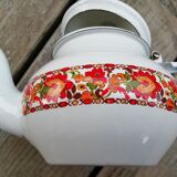 Enamelled sheet metal teapot