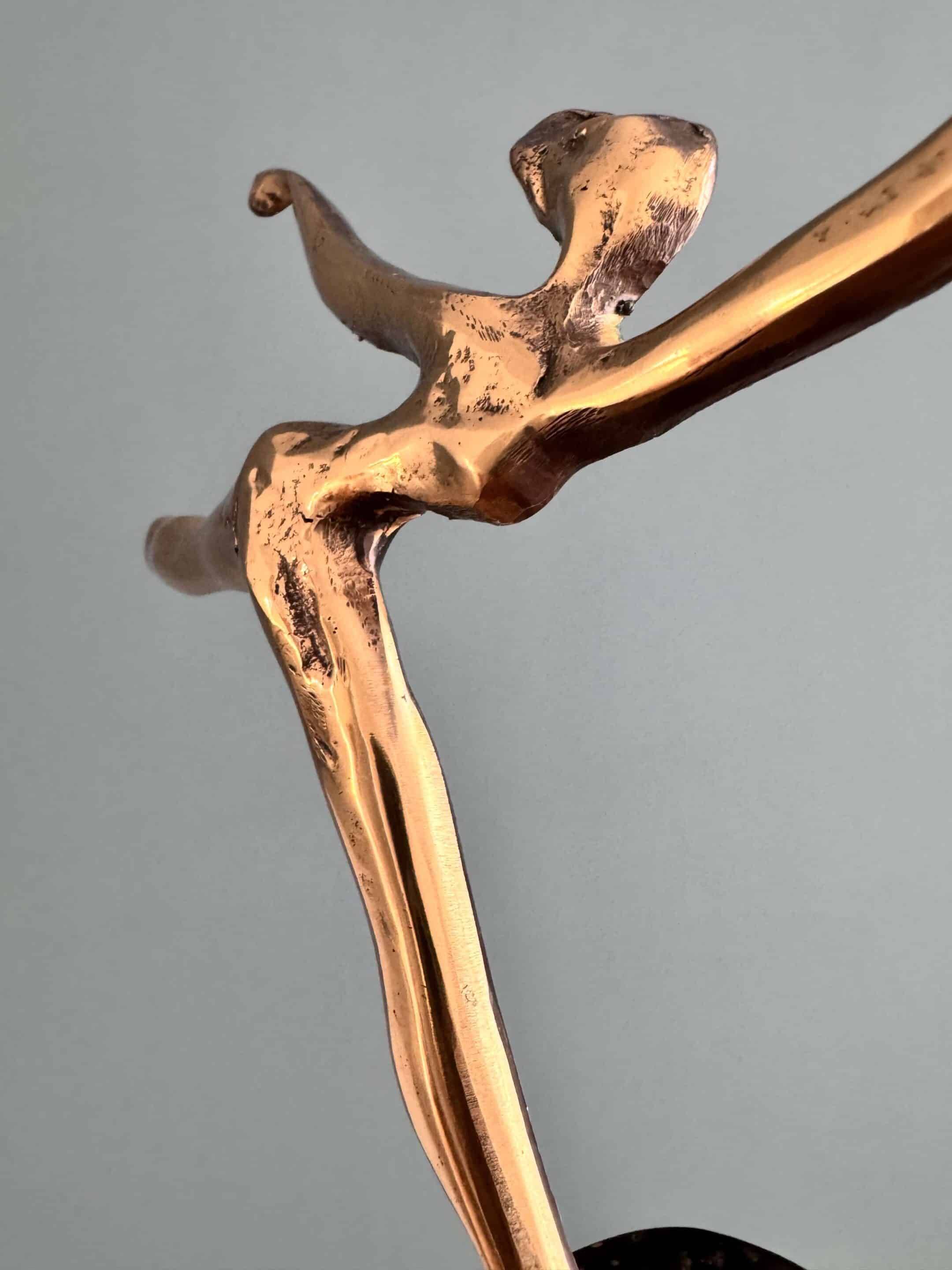 Dancer, sculpture by Yves Lohé