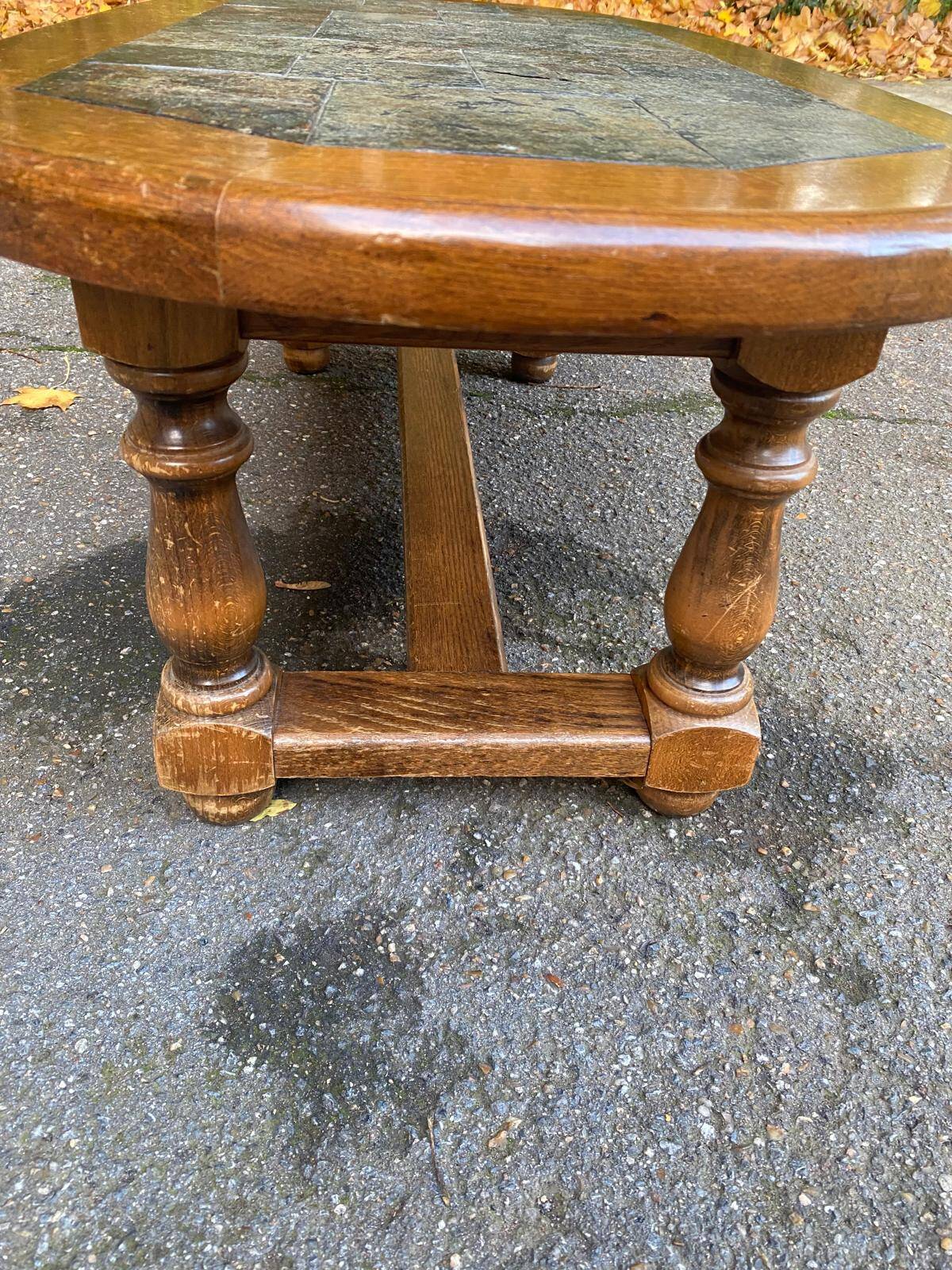 Oval coffee table in solid wood and stone, 115x58
