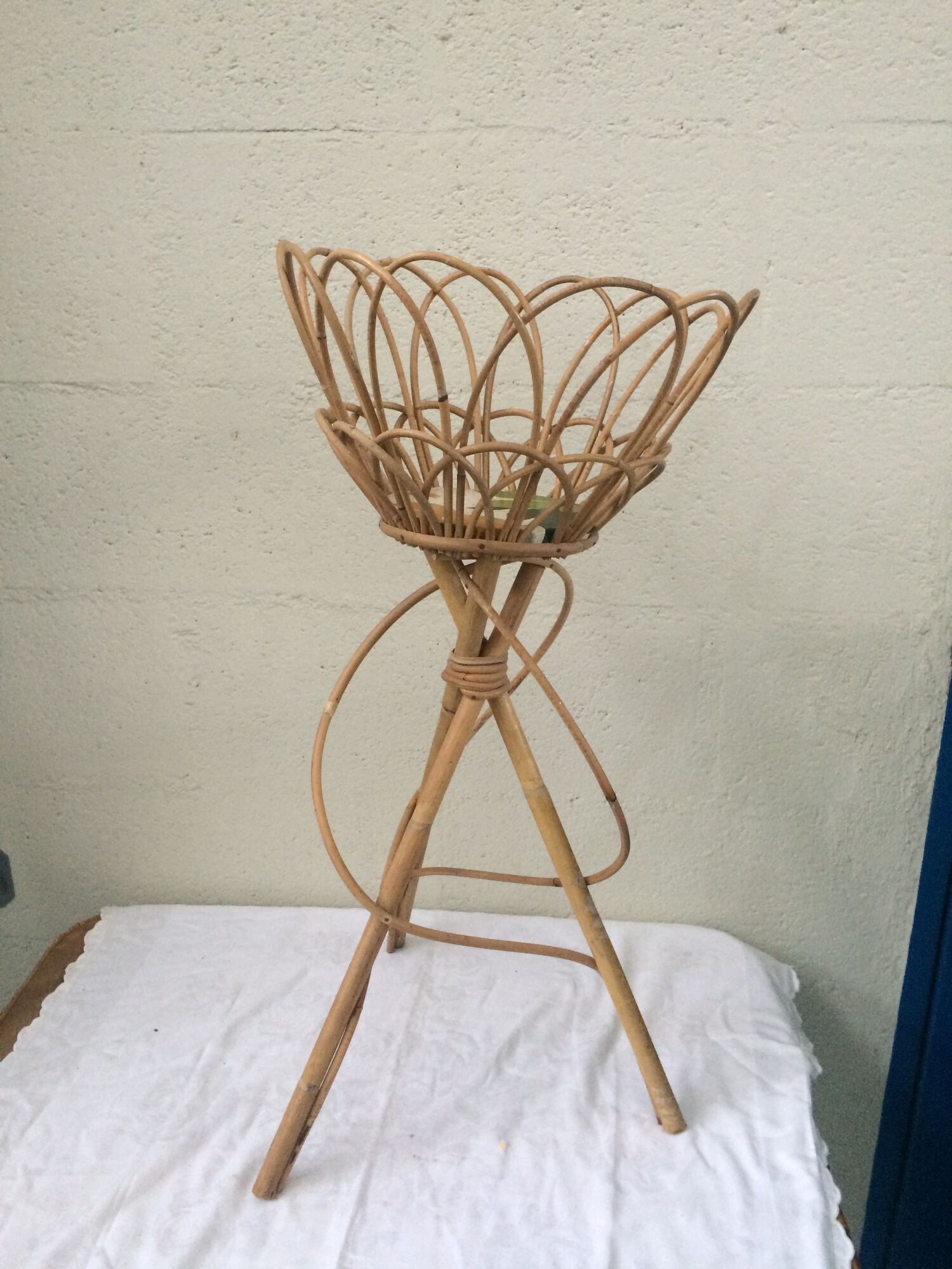 Porte plante en rotin et bambou vintage 1960