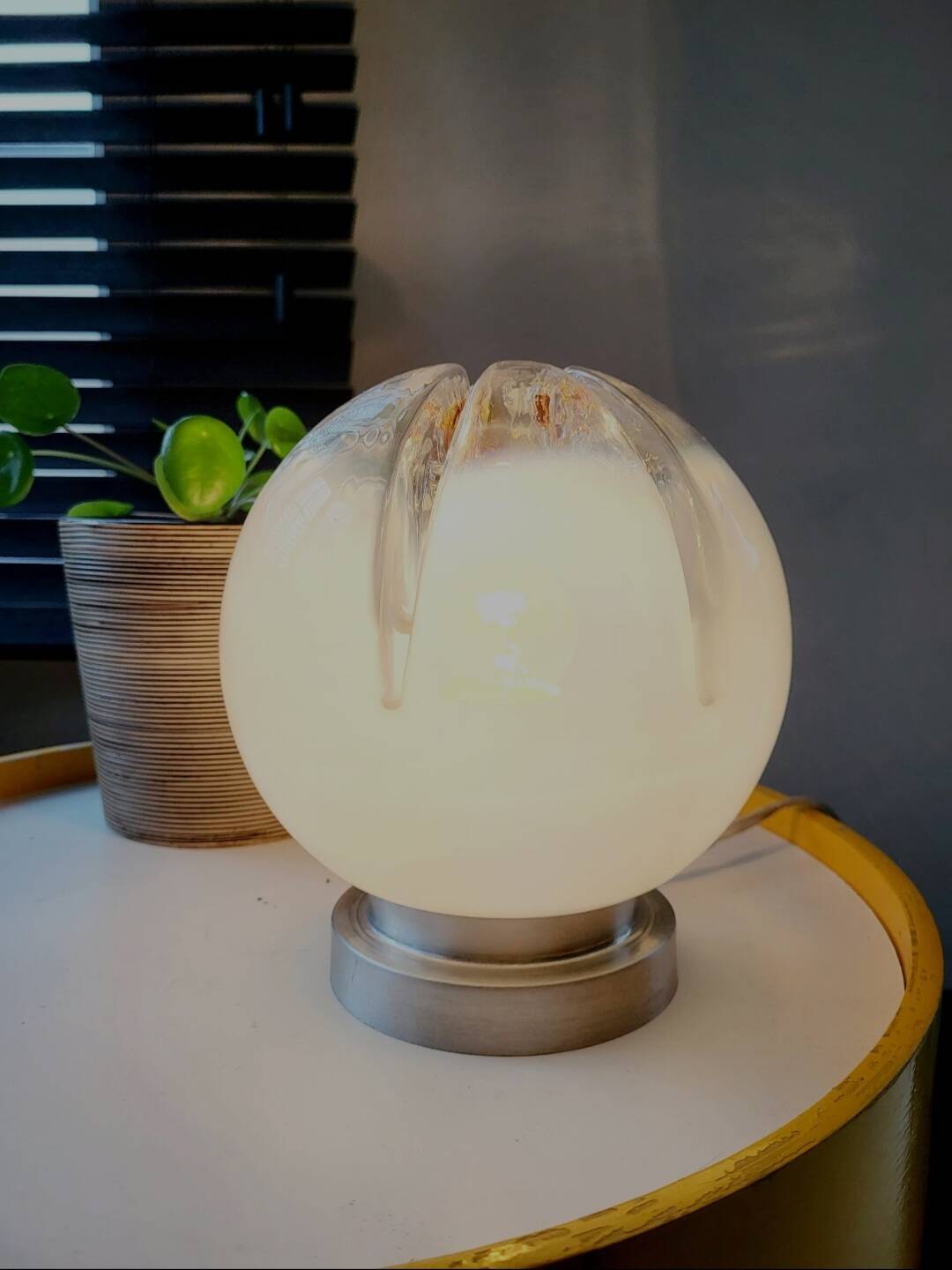 Vintage Murano table lamp with Mazzega lamp in glaze and silvered glass.