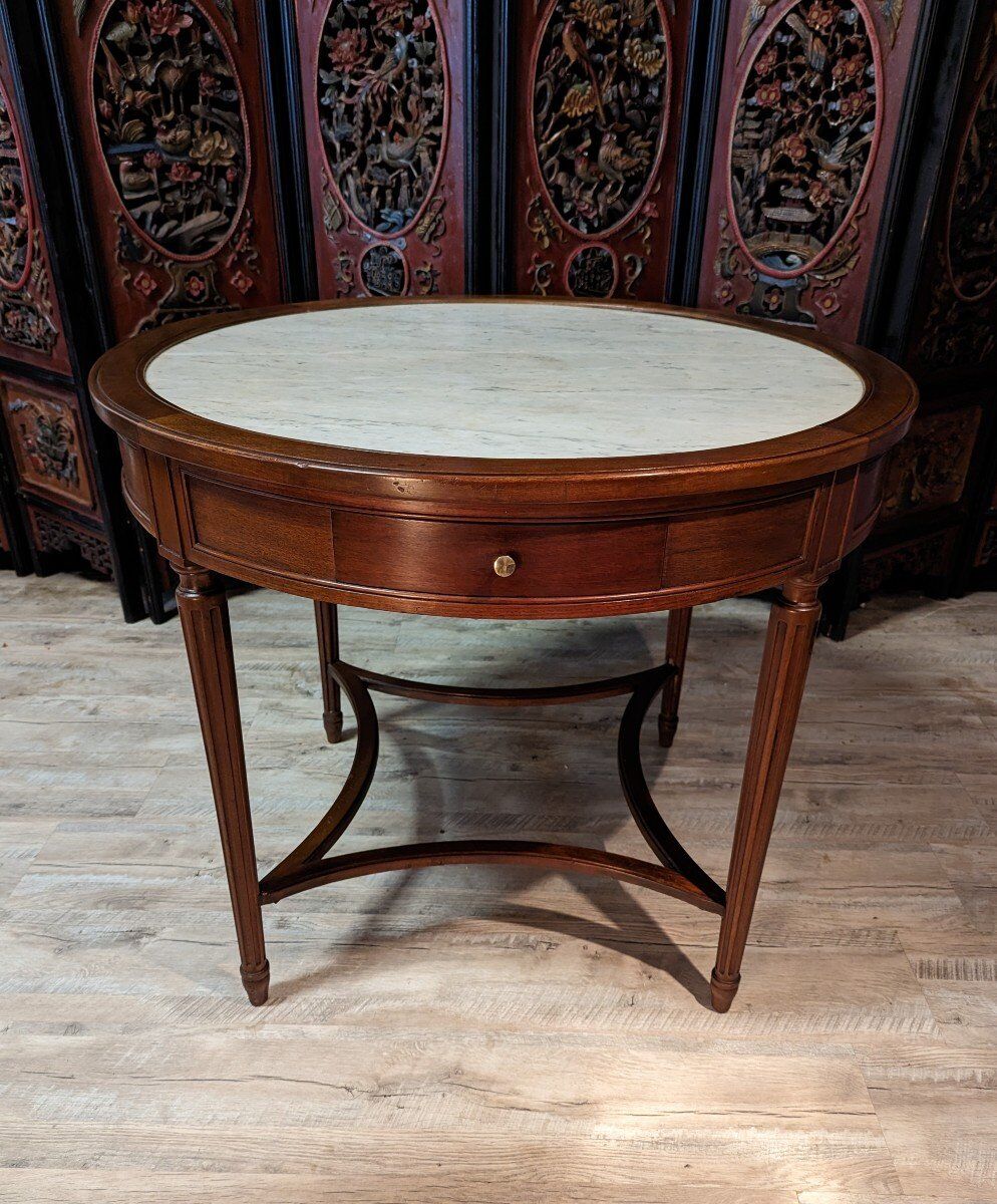 Round mahogany pedestal table Louis XVI