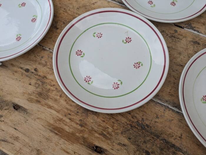 Set of 12 dessert plates