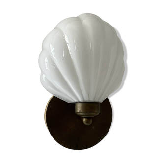 Applique vintage coquillage, laiton et opaline, France 1970