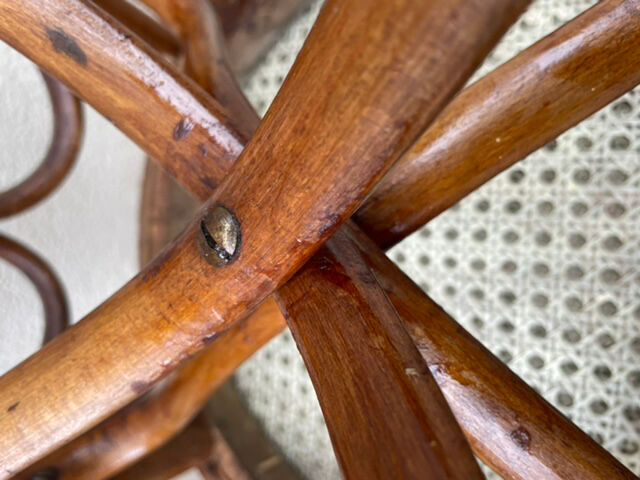 Chairs  antique cannée