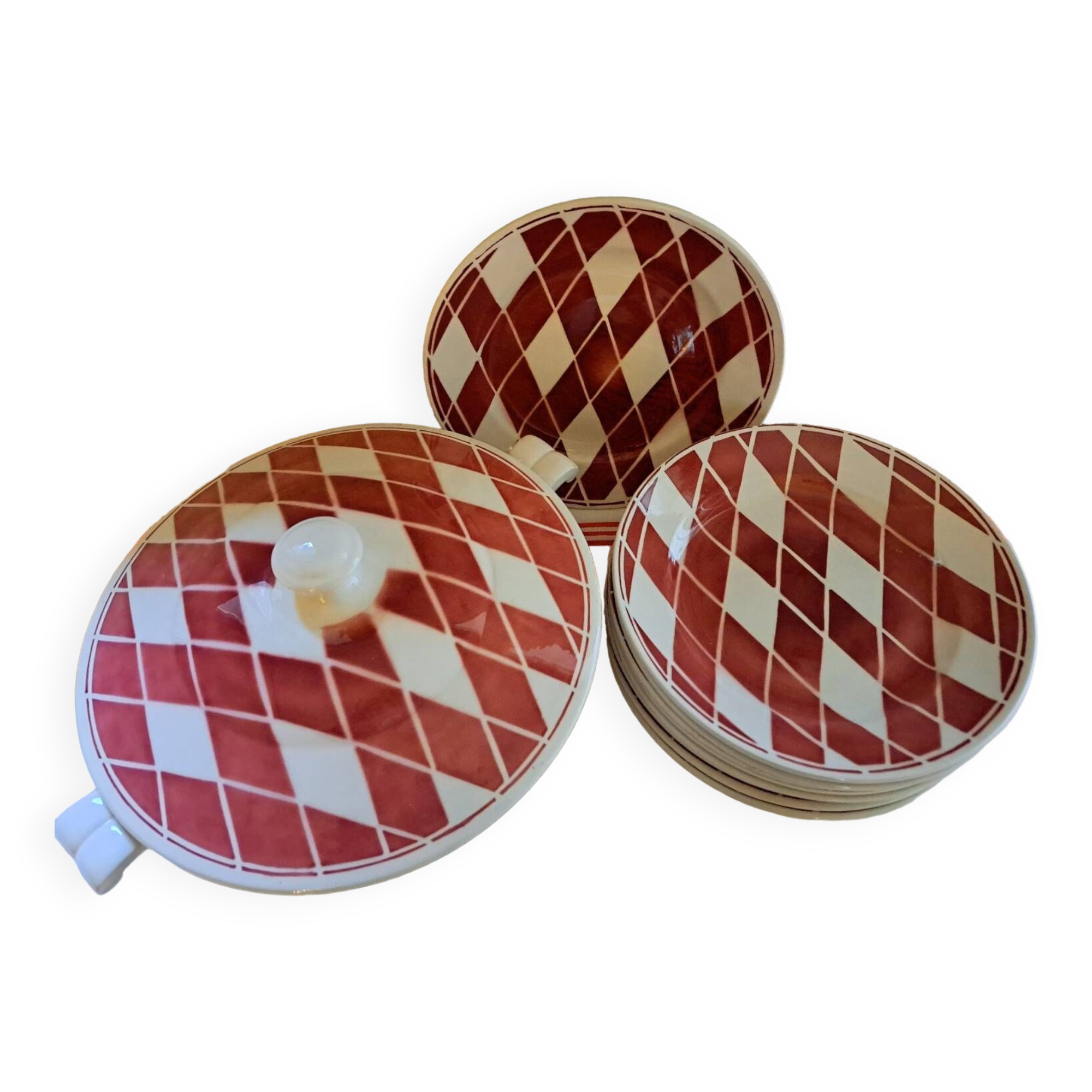 Suite of 11 plates and tureen Digoin Saarguemines