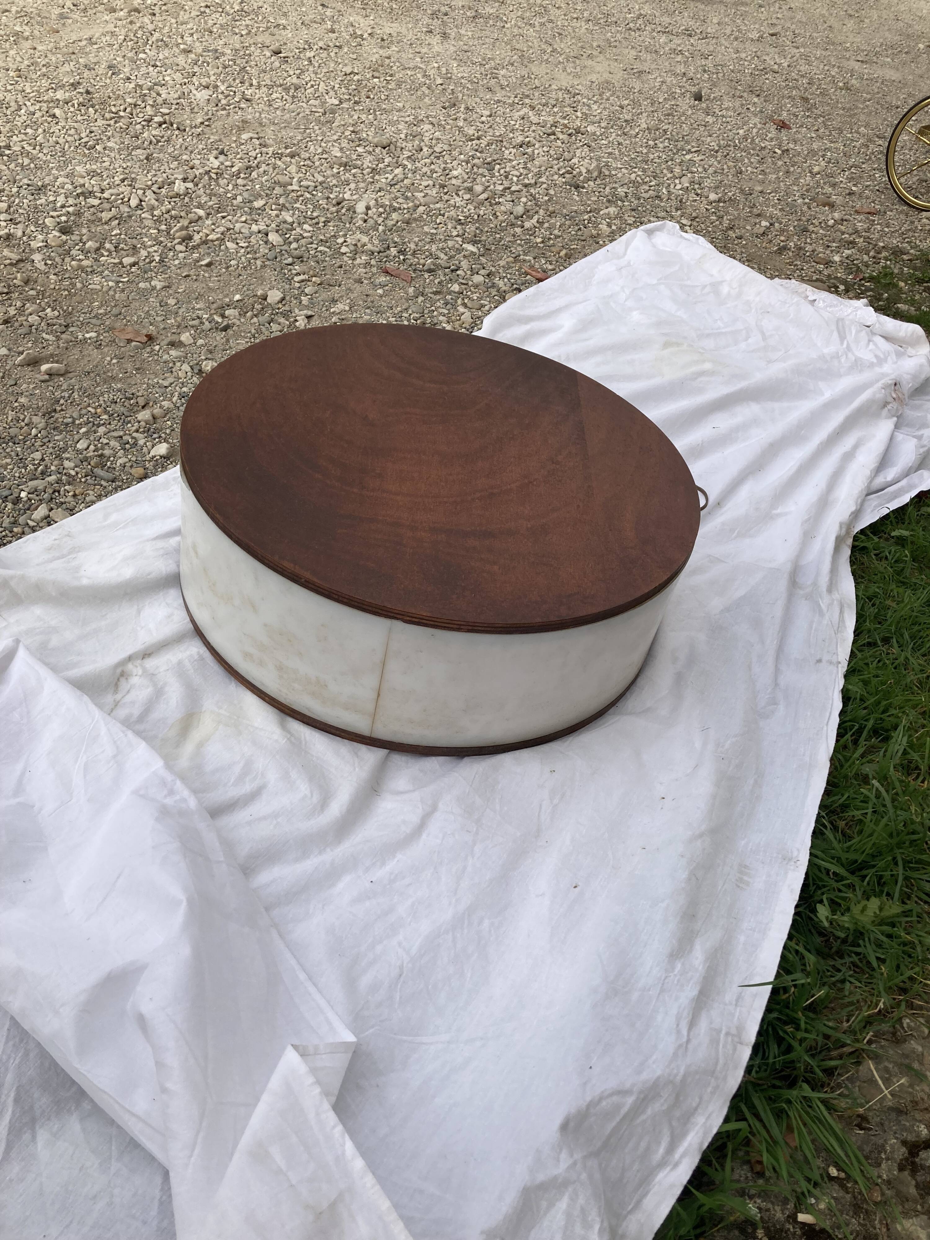 Round of light to pose design 70s