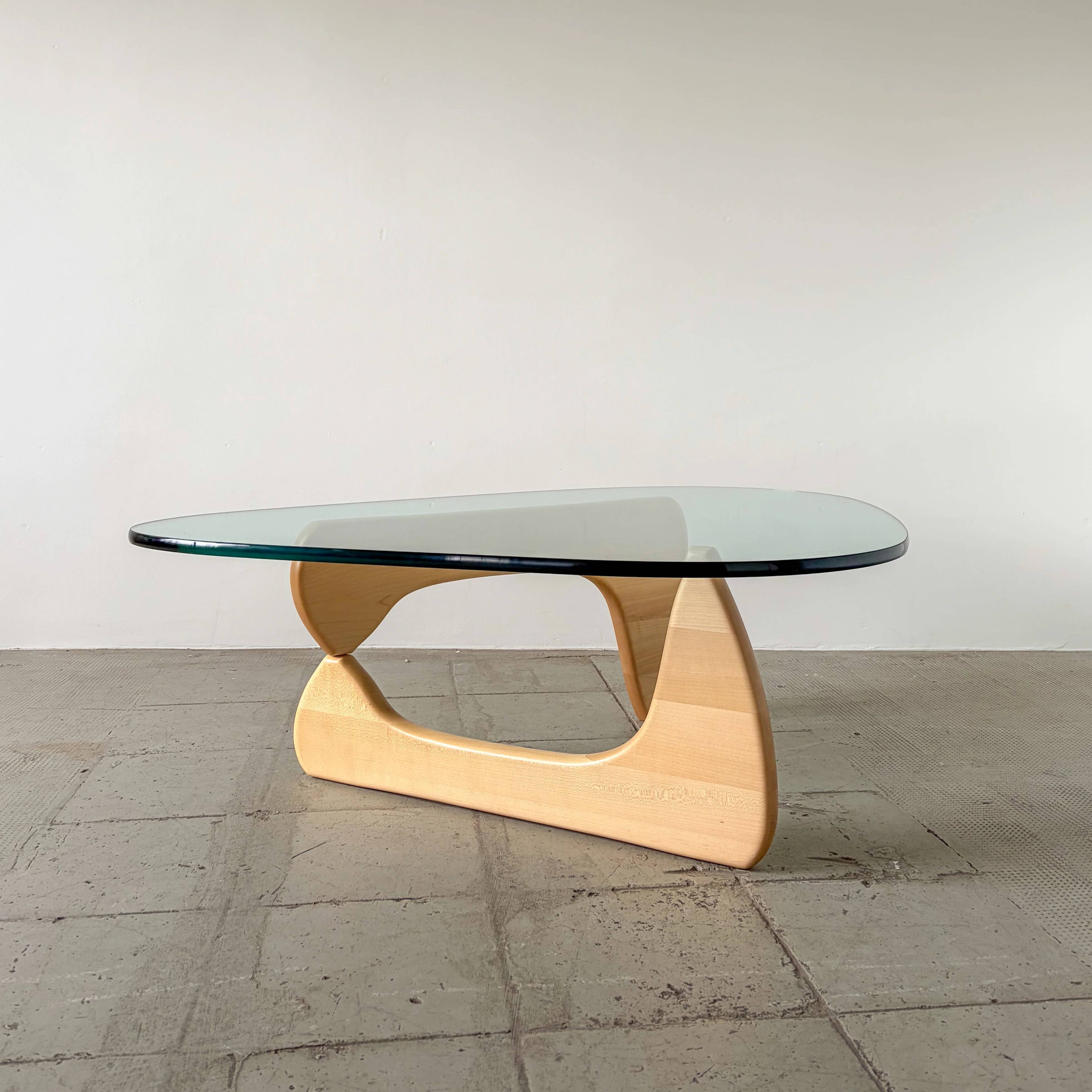Iconic Noguchi coffee table in maple