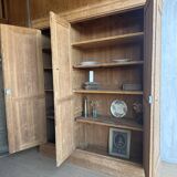 Armoire XXL en pitchpin massif - style Louis Philippe clair