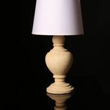 Castries stone lamp