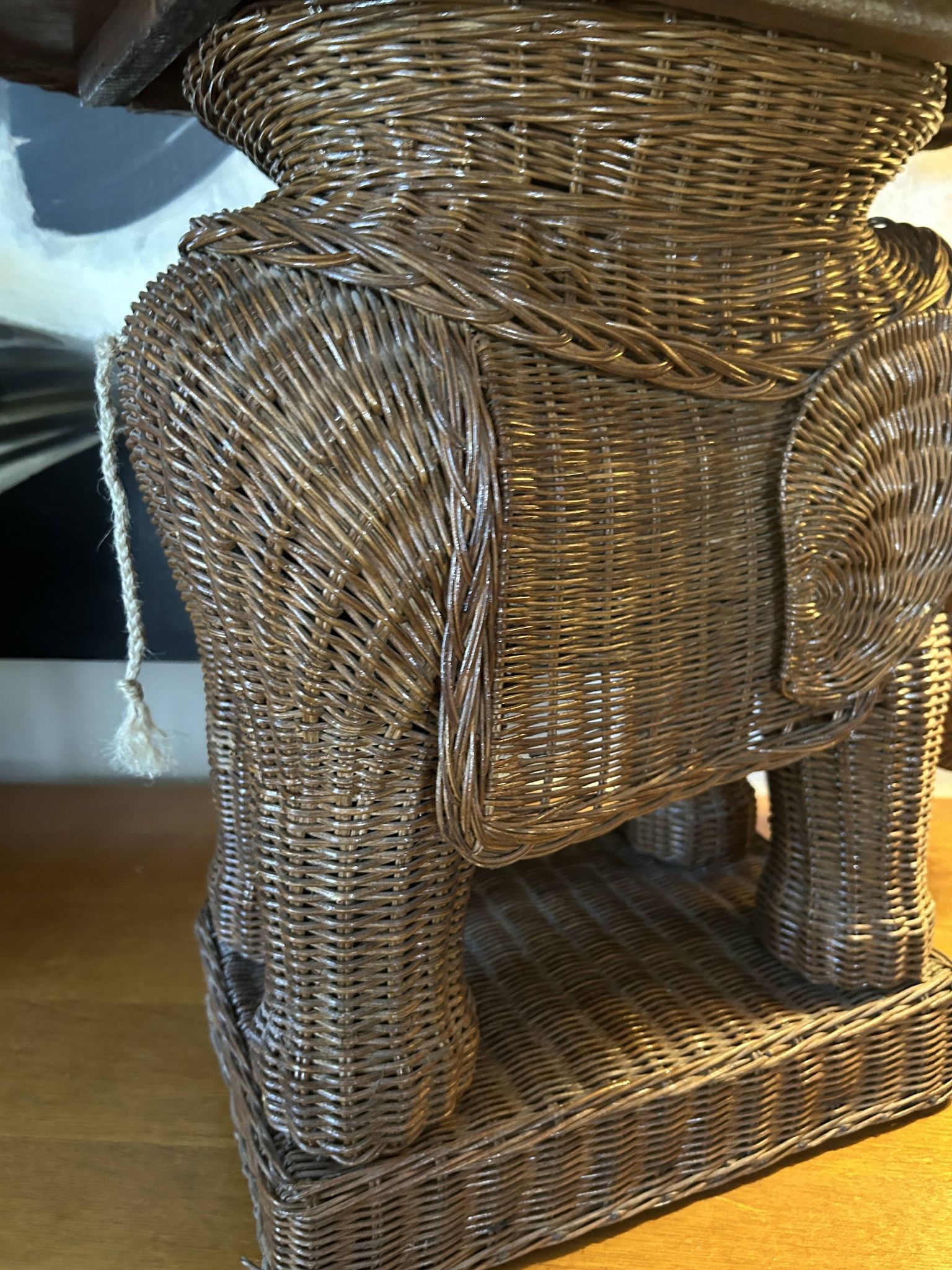 Rattan Elephant table in the style of Vivaï del Sud, Italy 1970