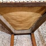 Chair known as a caquetoire.