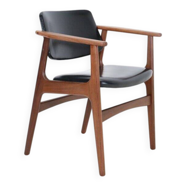 Fauteuil en teck de style danois moderne des années 50 dans le style d'Arne Vodder.
