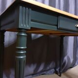 Old desk table in patinated anthracite revamped beech.