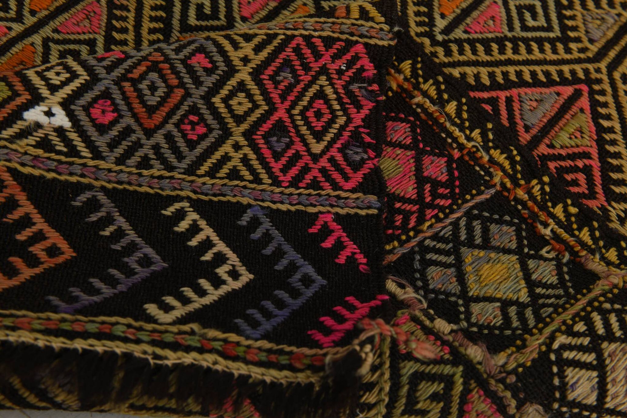 6x7 Turkish Kilim Rug, 180x207Cm