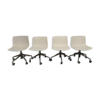 4 Cataifa 46 office chairs by Arper