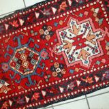 Tapis Couloir Vintage Karajeh du Moyen-Orient, Années 1960, Élégance et Aut