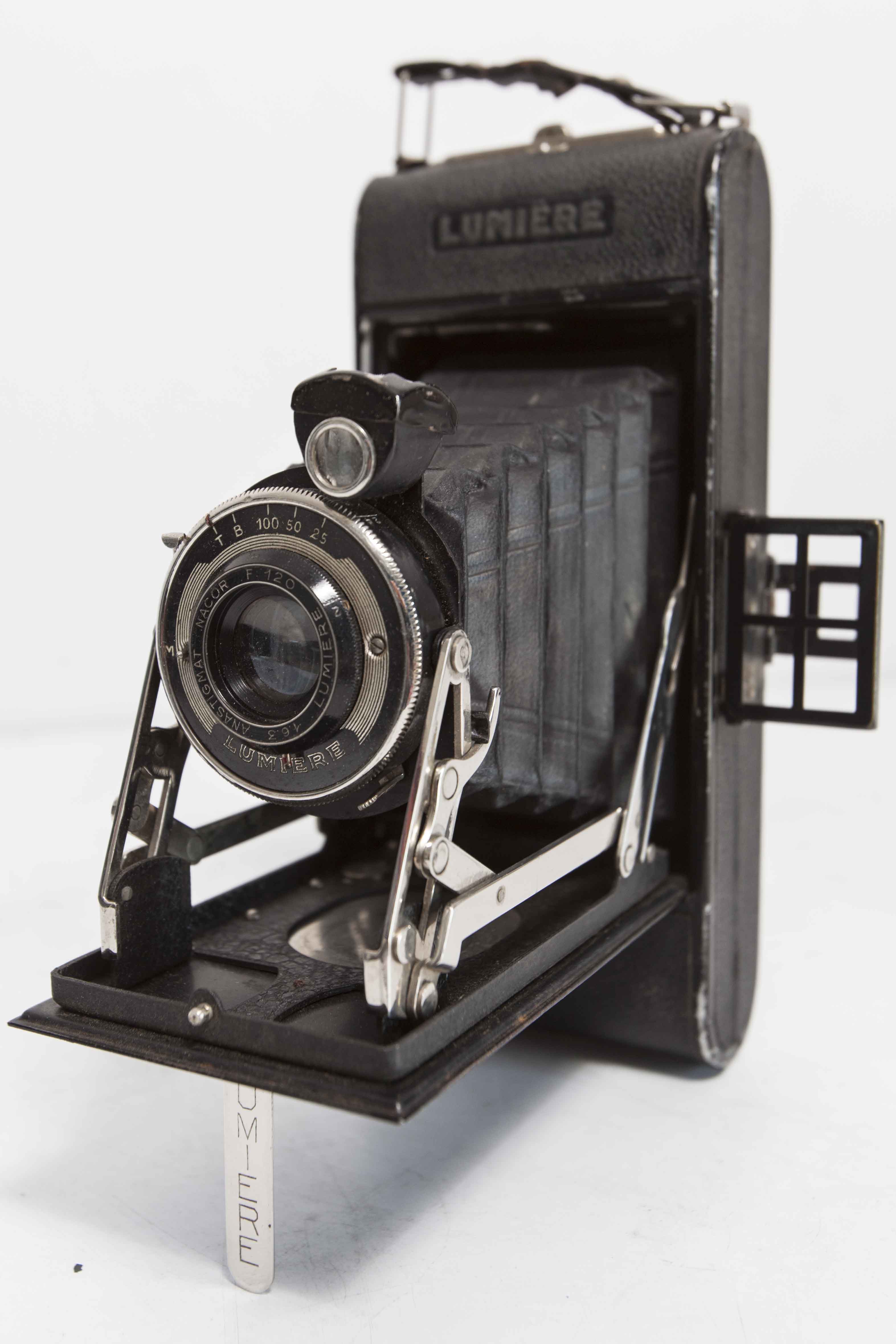 1930 Art Deco Light Camera
