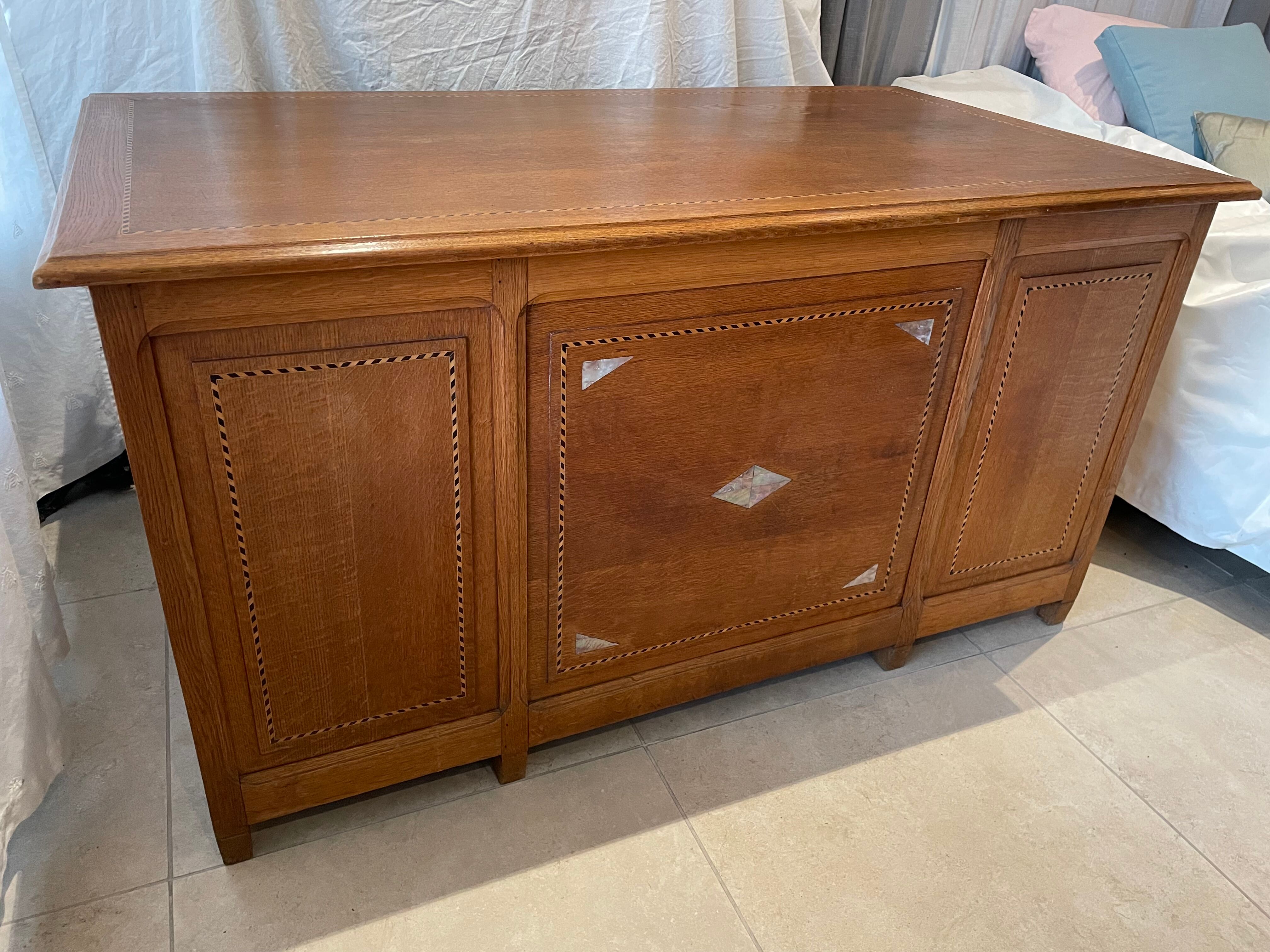 Minister's Office in Oak