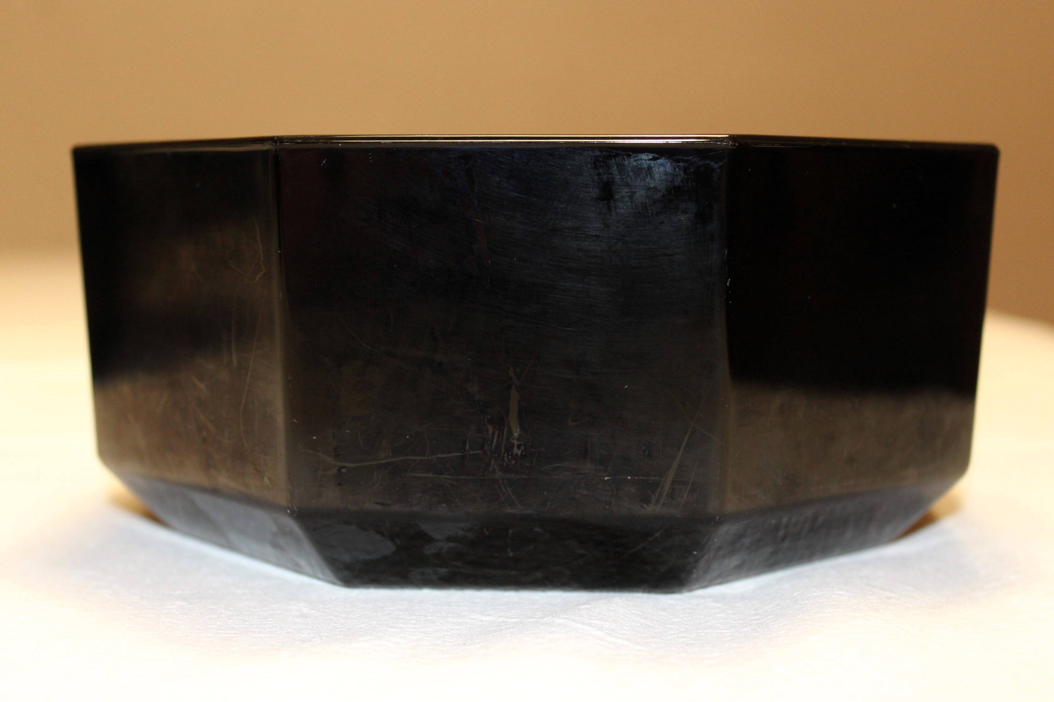 3 black Arcoroc "Octime" serving dishes