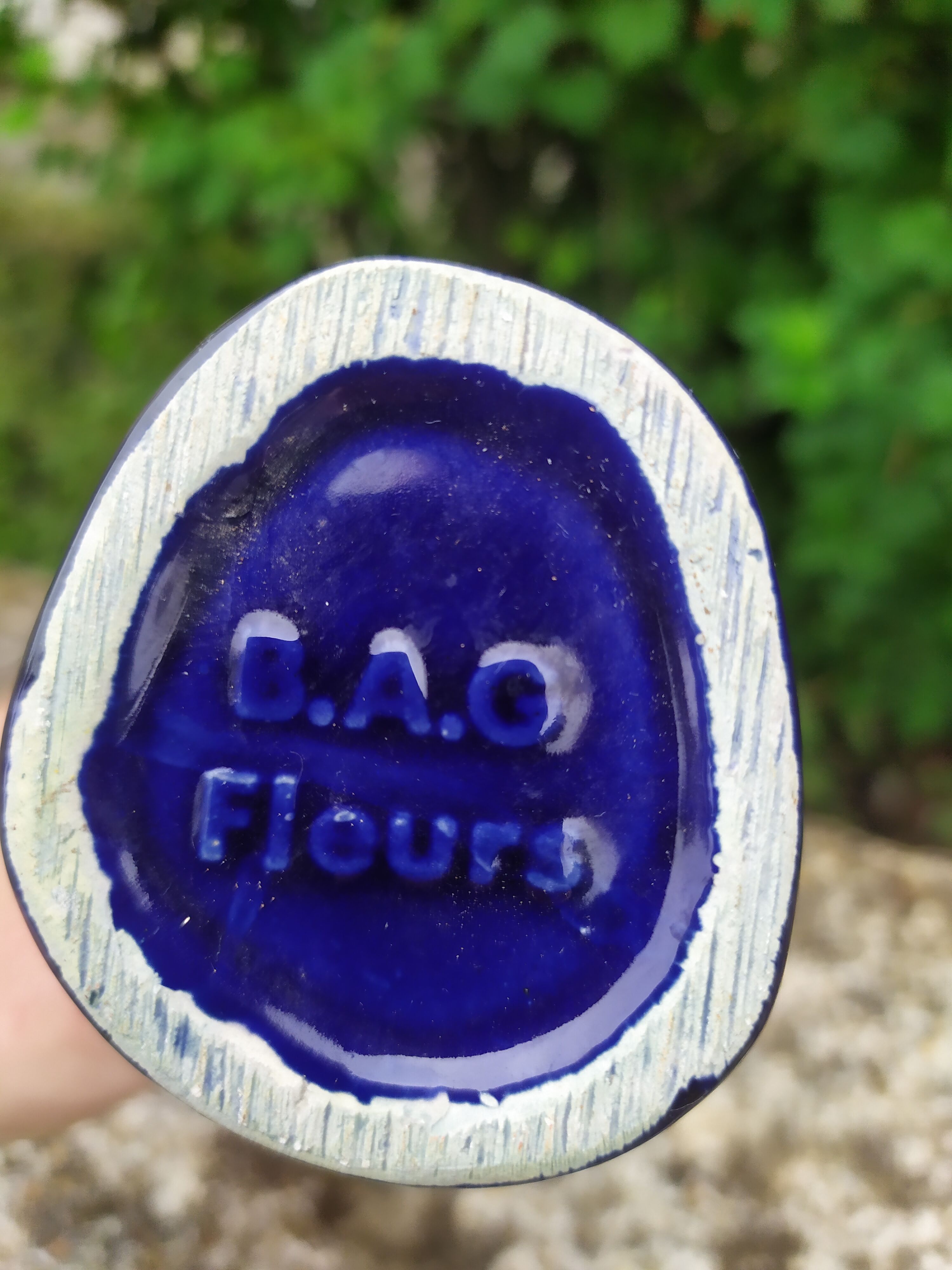 Hand baguier vase