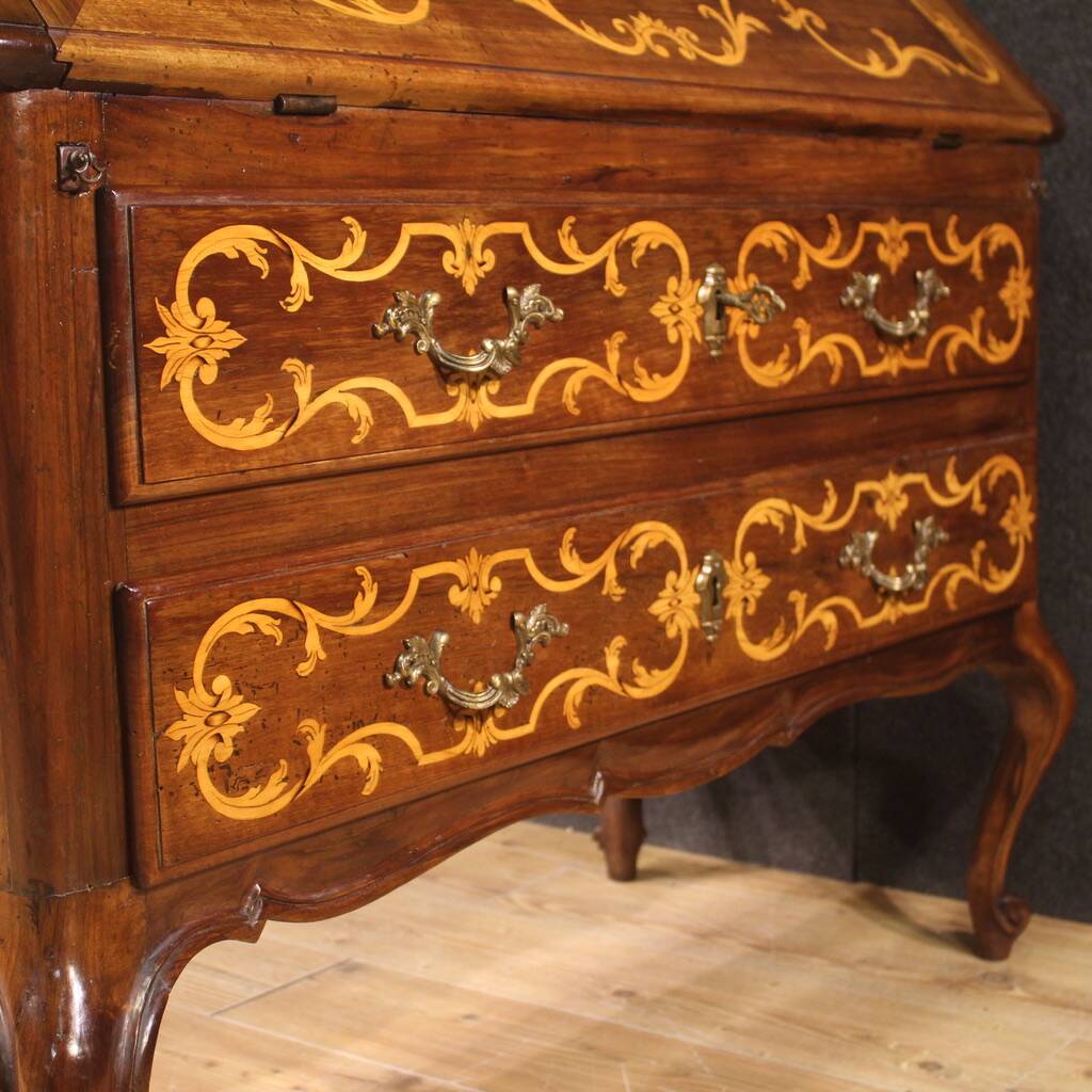 Grand bureau en marqueterie italienne des années 1920